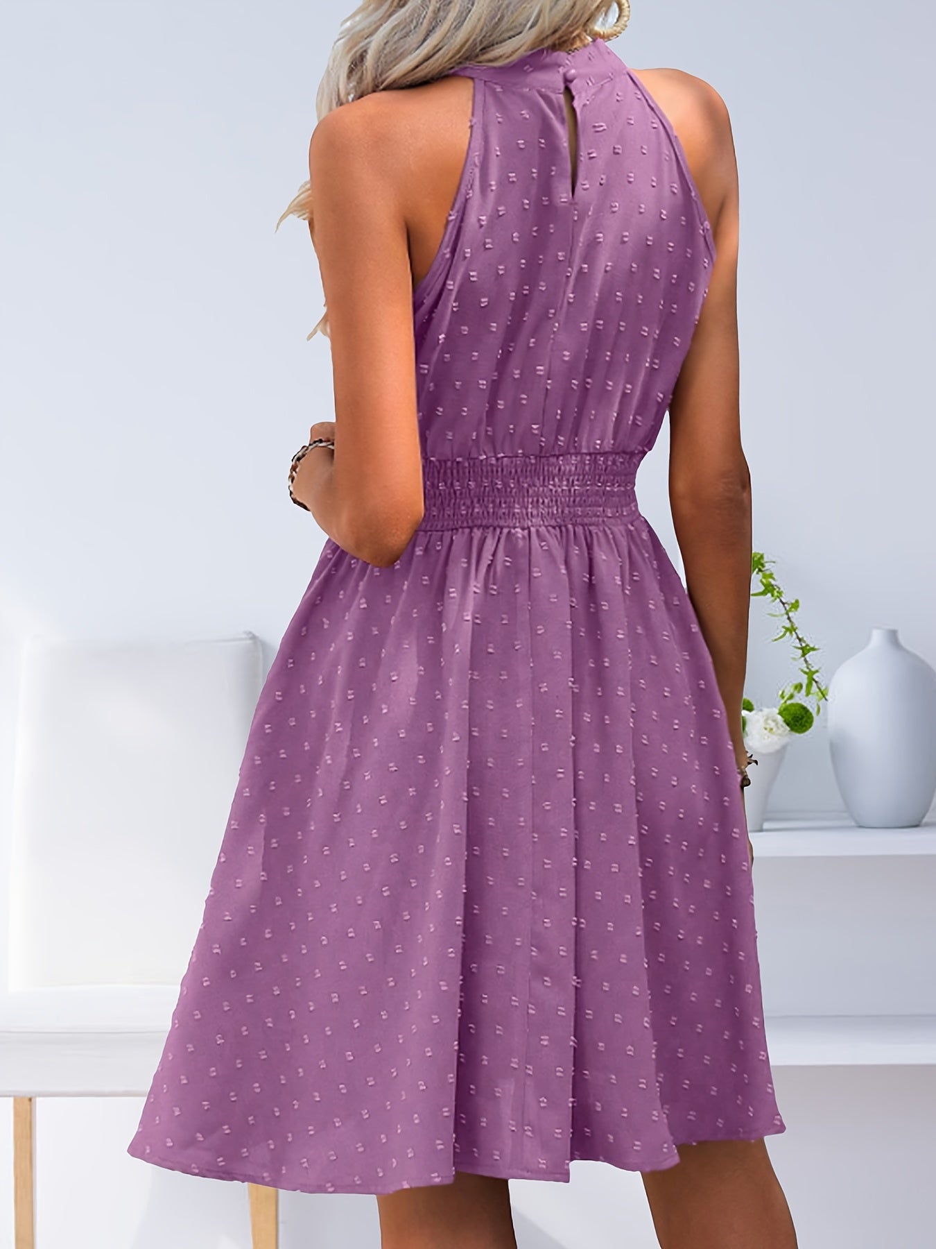 Chic Swiss Dot Halter Neck Dress - Vintage-Inspired, Feminine Ruched Waist - Flattering Sleeveless Design - Perfect for Modern Womens Everyday Glamour